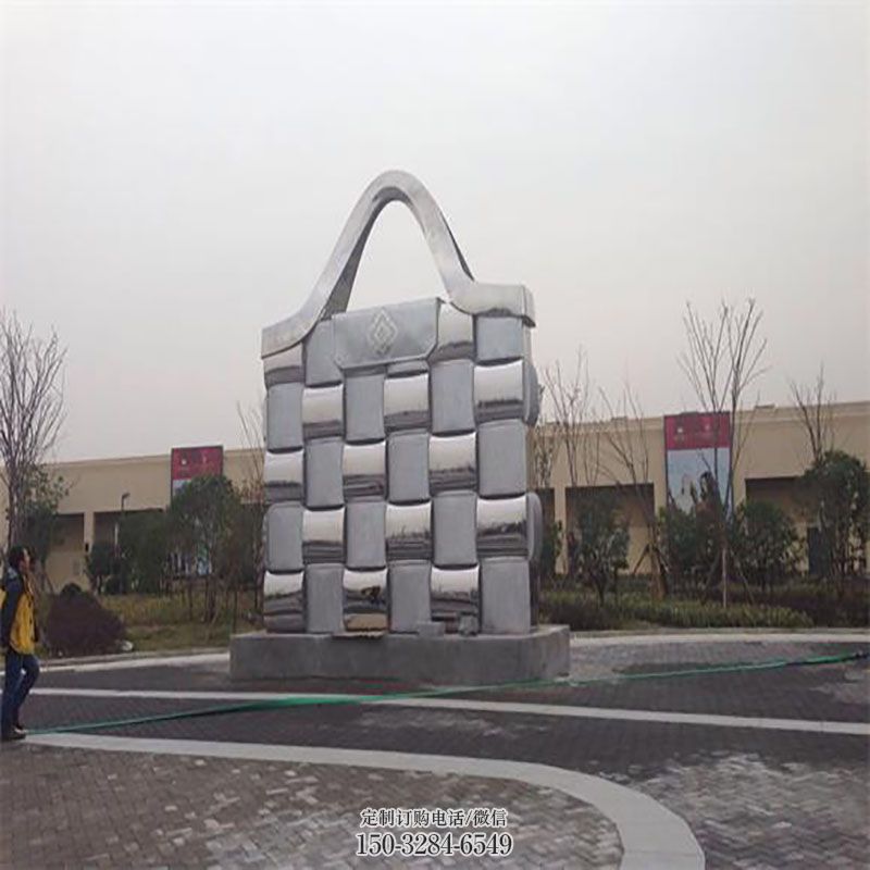 裕华景观背包雕塑优选,陆地摆件,园林不锈钢背包雕塑供应 裕华景观背包雕塑优选,陆地摆件,园林不锈钢背包雕塑供应